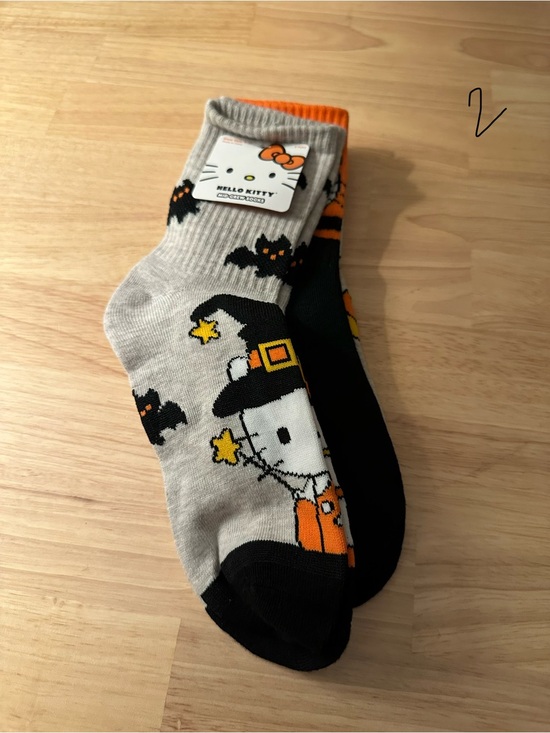 Hello Kitty Accessories - New Halloween Hello Kitty 3 pack mid-crew socks